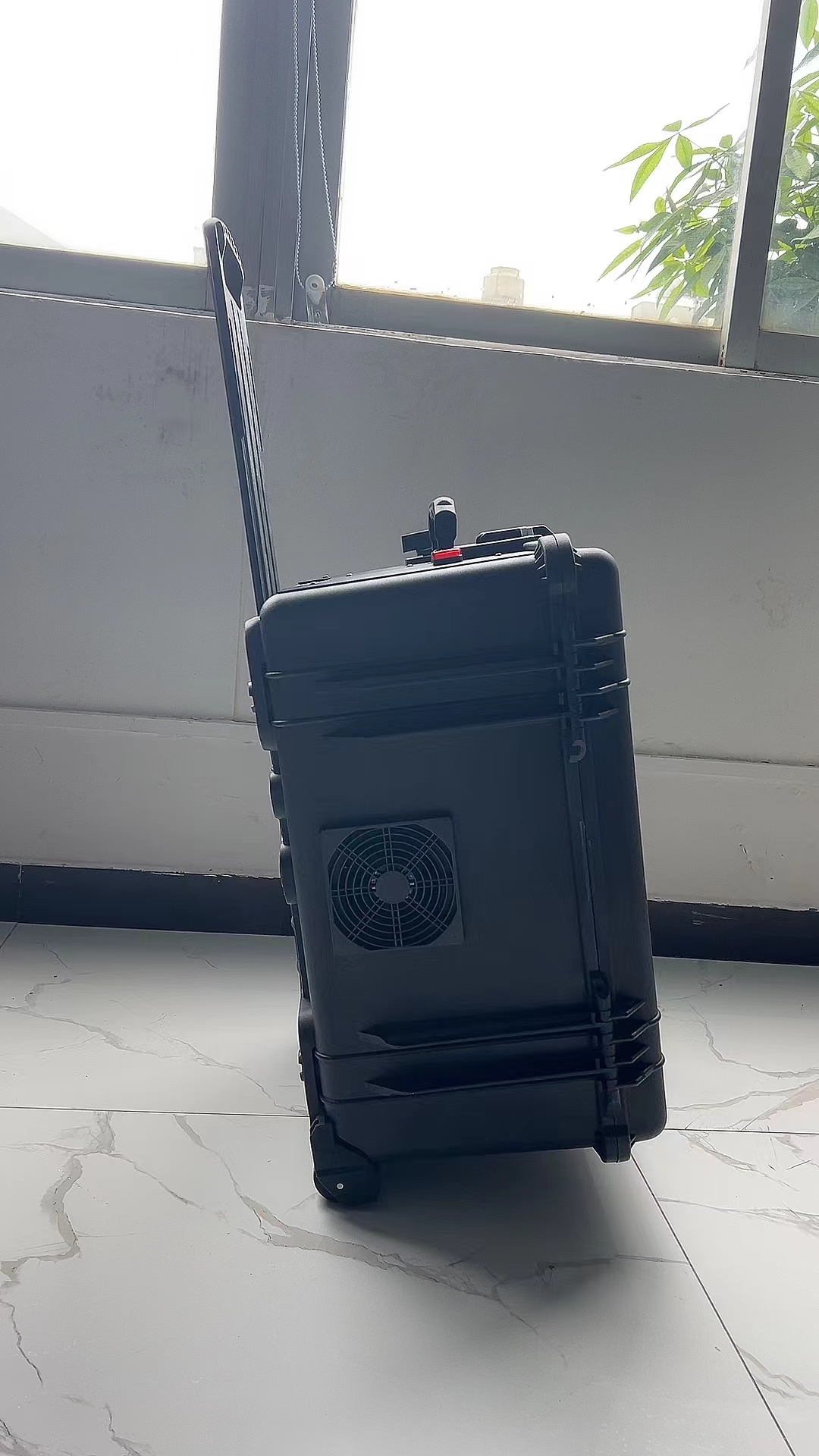 伊春手拉箱型移动通信干扰器